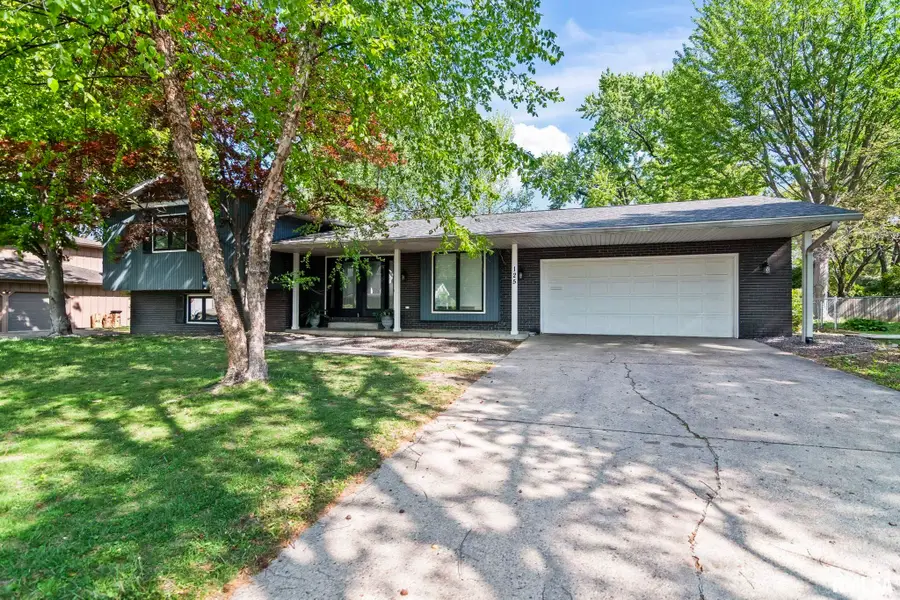 125 Cypress Point Drive, Springfield, IL 62704 - #3