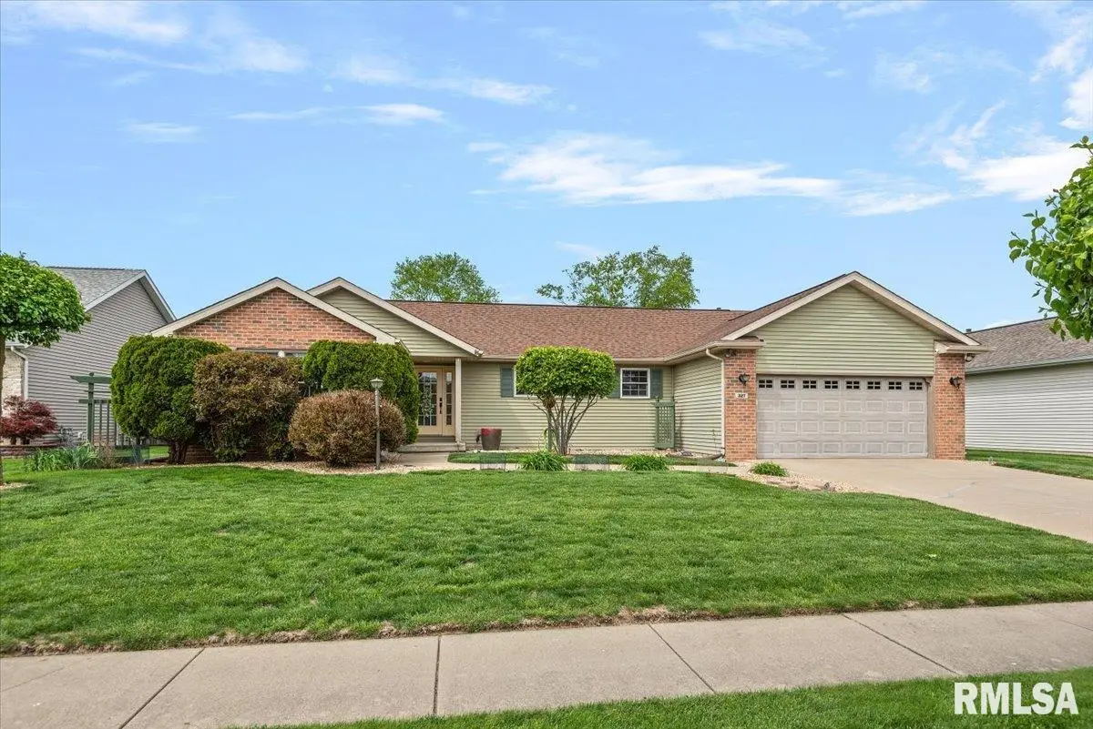 327 Osteen Lane, Chatham, IL 62629 - #1