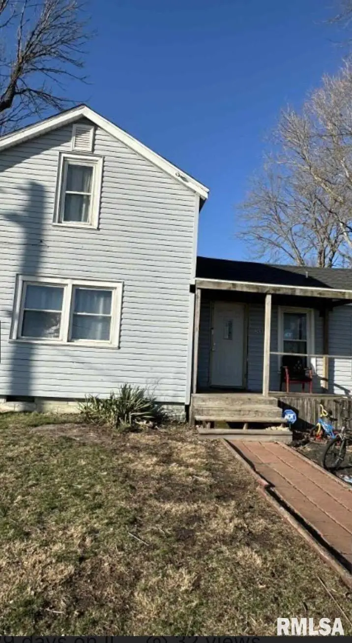 308 W Warren Street, Avon, IL 61415 - #2