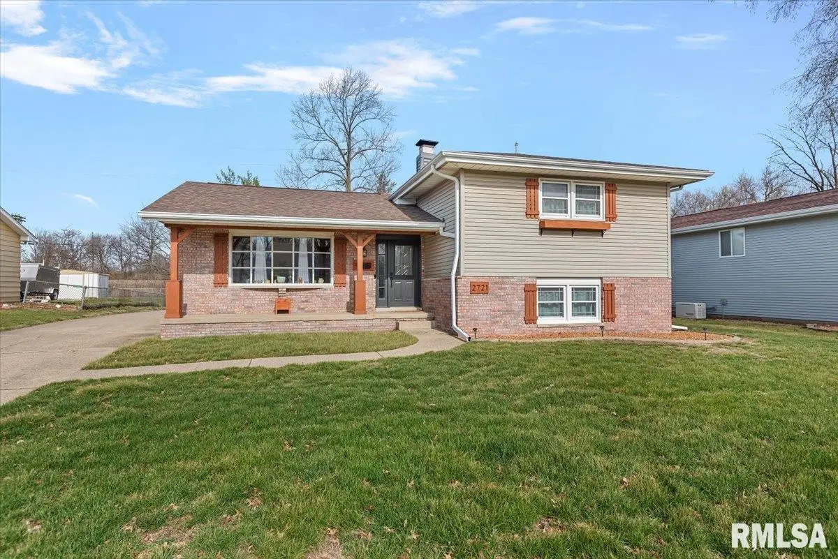 2721 Delaware Drive, Springfield, IL 62702 - #1