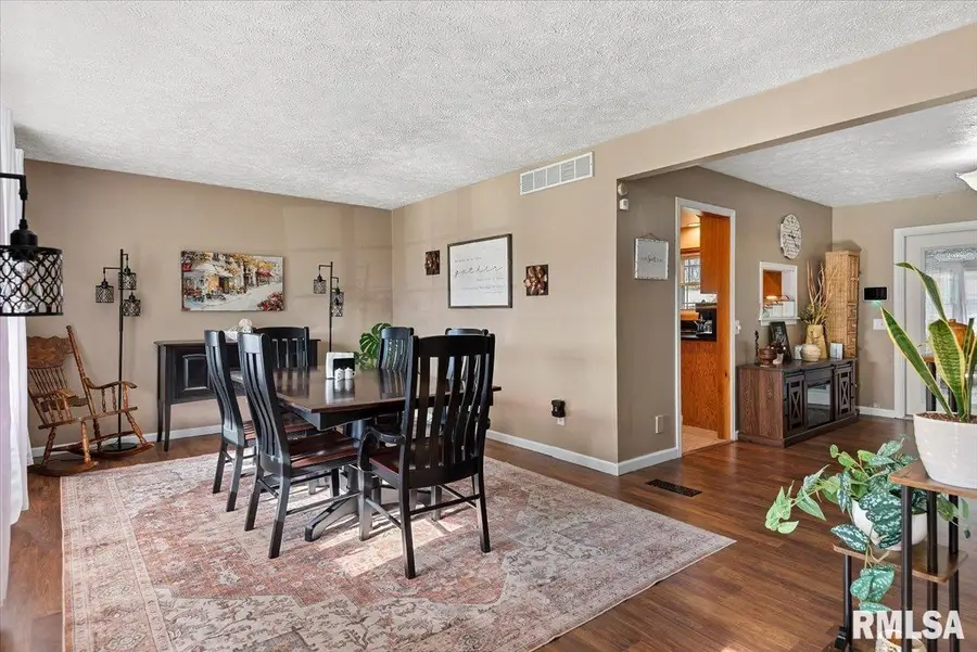 2721 Delaware Drive, Springfield, IL 62702 - #2