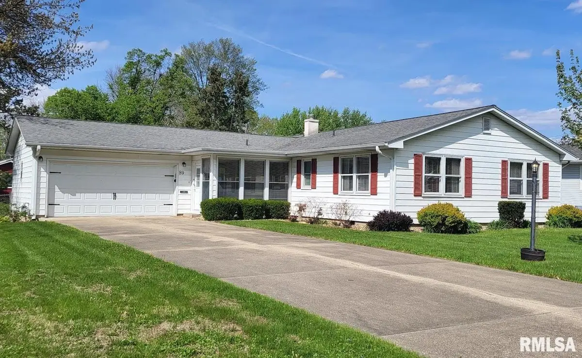 89 Circle Drive, Galesburg, IL 61401 - #1