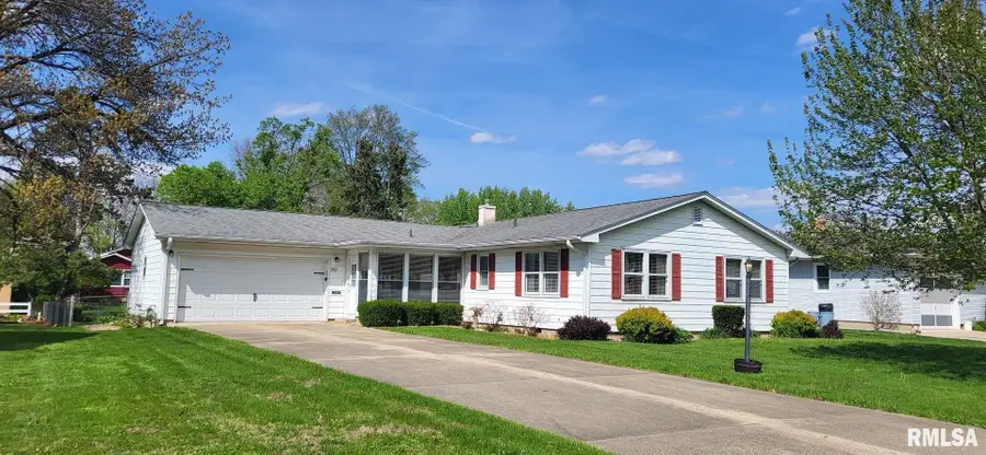 89 Circle Drive, Galesburg, IL 61401 - #3