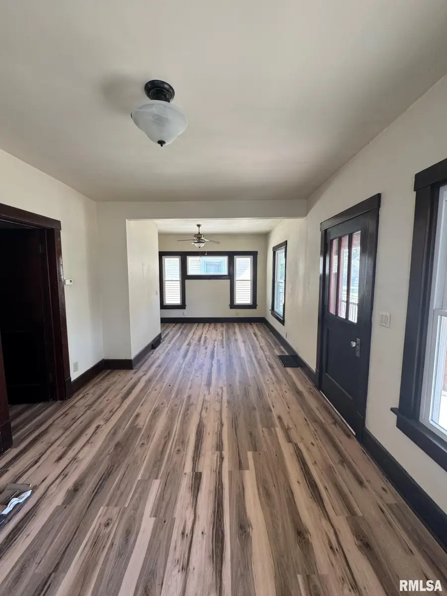 329 S Park Avenue, Springfield, IL 62704 - #3