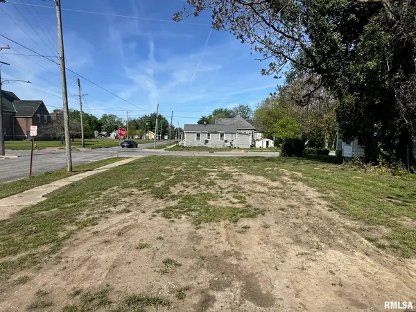 800 N Clay Street, Jacksonville, IL 62650