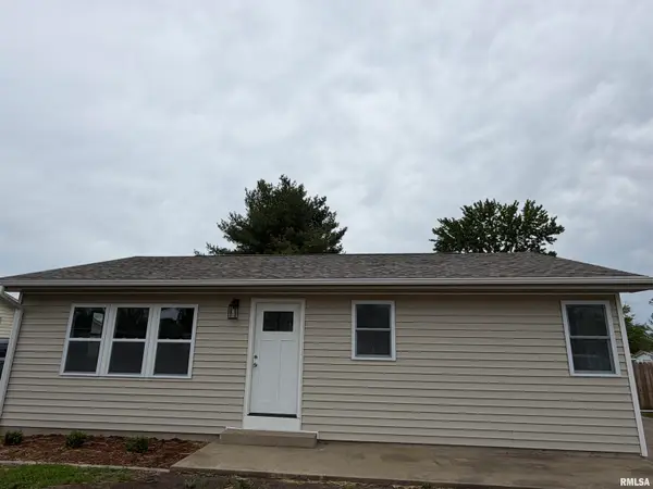 858 W Superior Street, Jacksonville, IL 62650