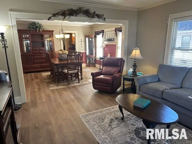 526 N Cherokee Street, Taylorville, IL 62568 - #3