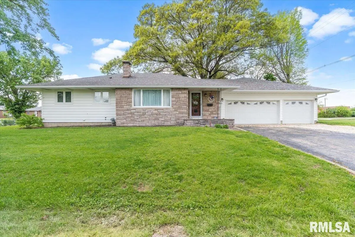 1497 Passavant Drive, Jacksonville, IL 62650 - #1