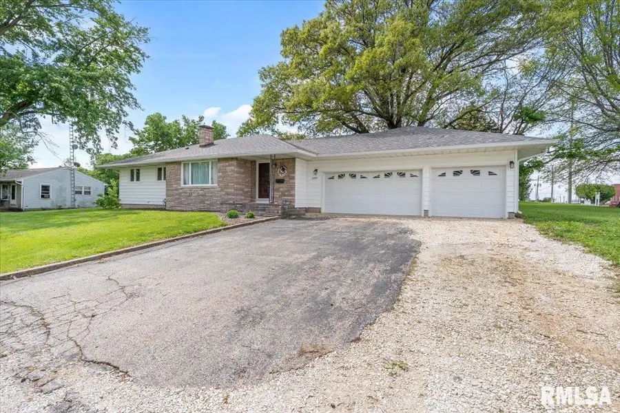 1497 Passavant Drive, Jacksonville, IL 62650 - #2