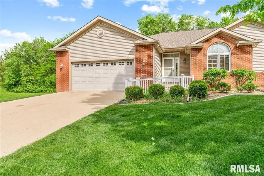 1092 Ravina Drive, Chatham, IL 62629 - #3