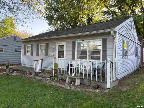 1609 Lakeview Terrace Drive, Jacksonville, IL 62650