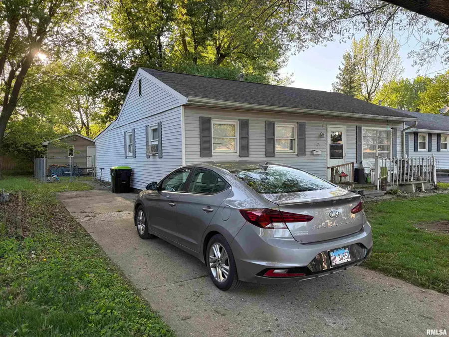 1609 Lakeview Terrace Drive, Jacksonville, IL 62650 - #2