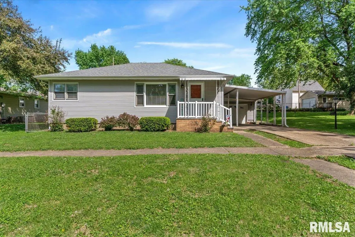 115 N Spring Street, Mount Pulaski, IL 62548 - #1