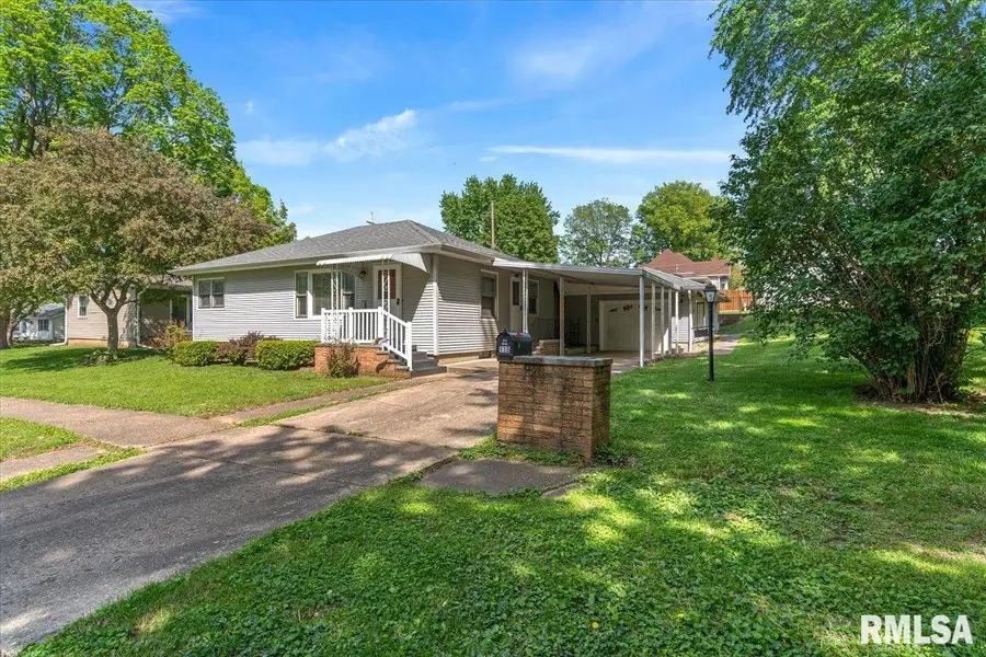 115 N Spring Street, Mount Pulaski, IL 62548 - #2
