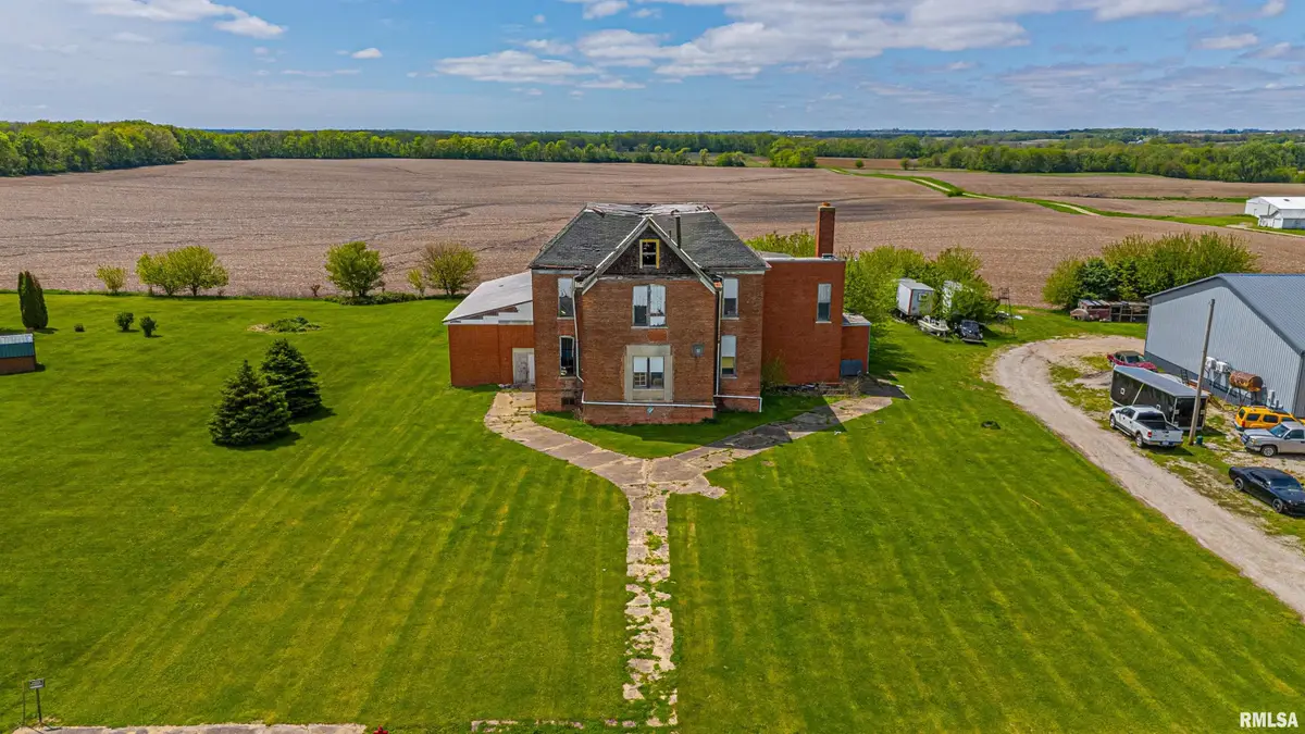 507 School Street, Waynesville, IL 61778 - #1