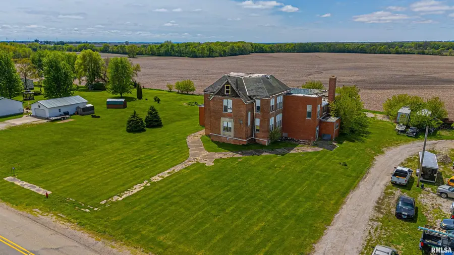507 School Street, Waynesville, IL 61778 - #3