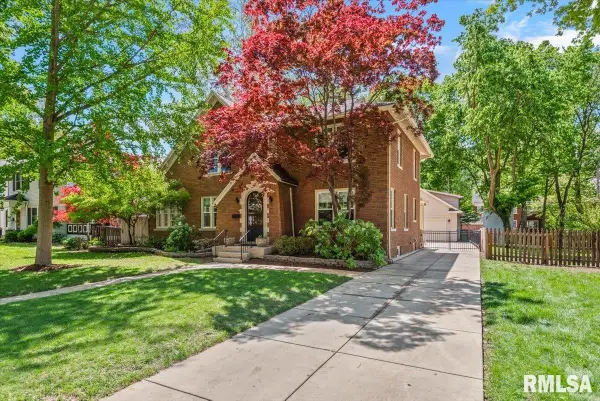 1032 W Vine Street, Springfield, IL 62704