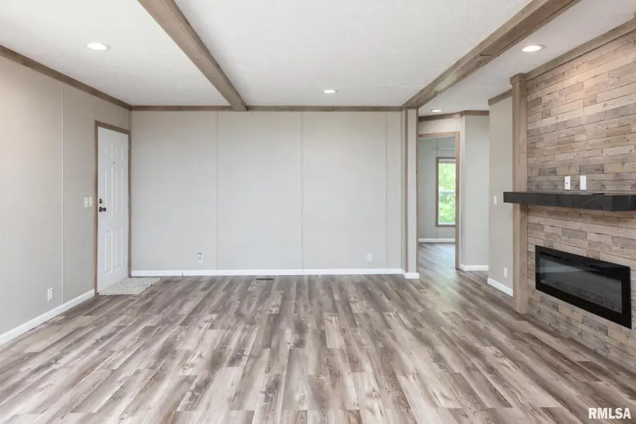 9049 Grassy Road, Marion, IL 62959 - #3