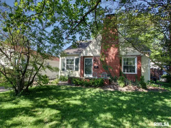 910 S 24th Street, Quincy, IL 62301