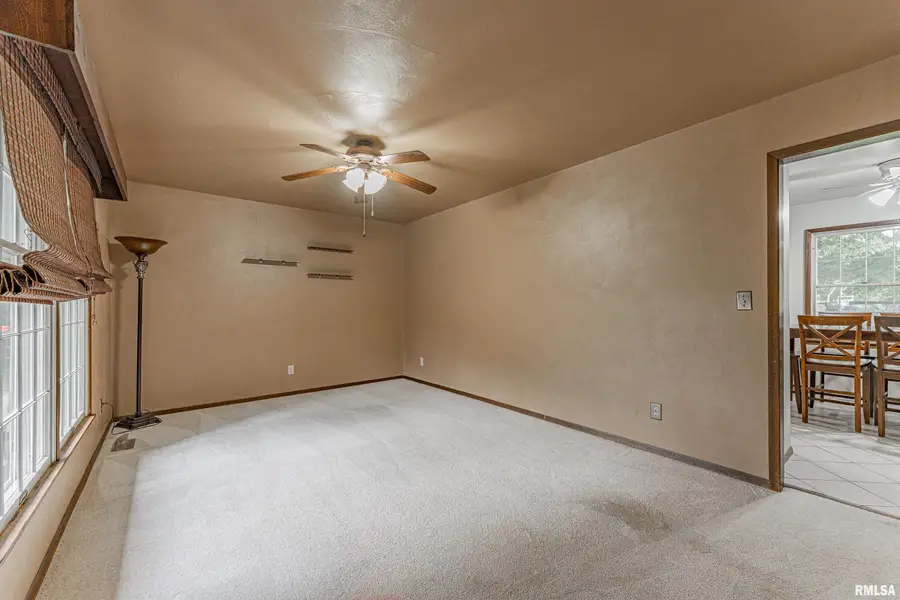 1214 N State Street, Lincoln, IL 62656 - #3
