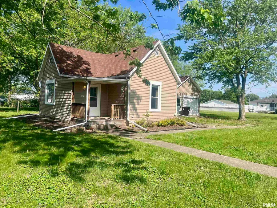 101 N Cedar Street, Bowen, IL 62316 - #2
