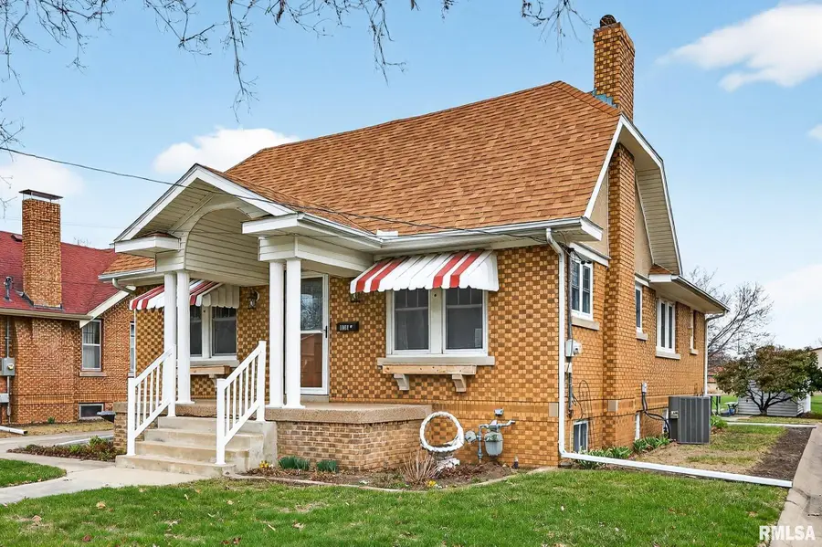 1061 Brown Avenue, Galesburg, IL 61401 - #3