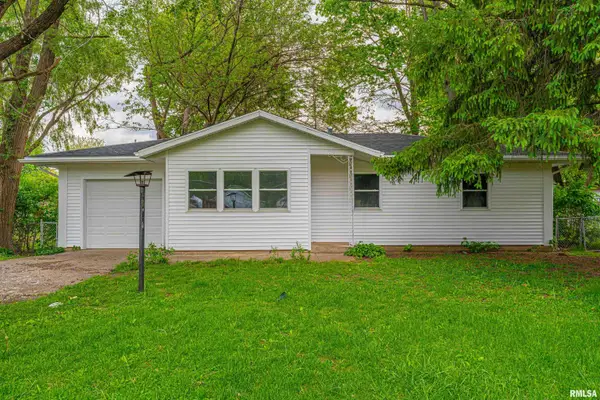 212 Palmer Avenue, Lincoln, IL 62656