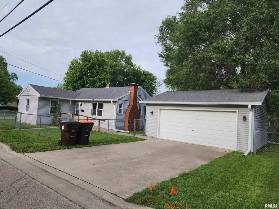 210 N State Street, Lincoln, IL 62656 - #2