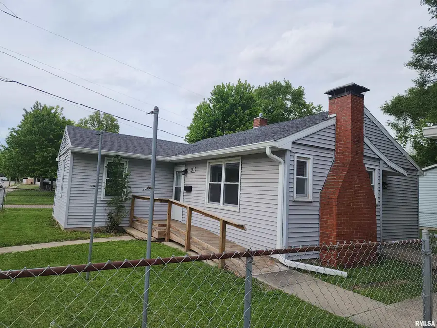 210 N State Street, Lincoln, IL 62656 - #3