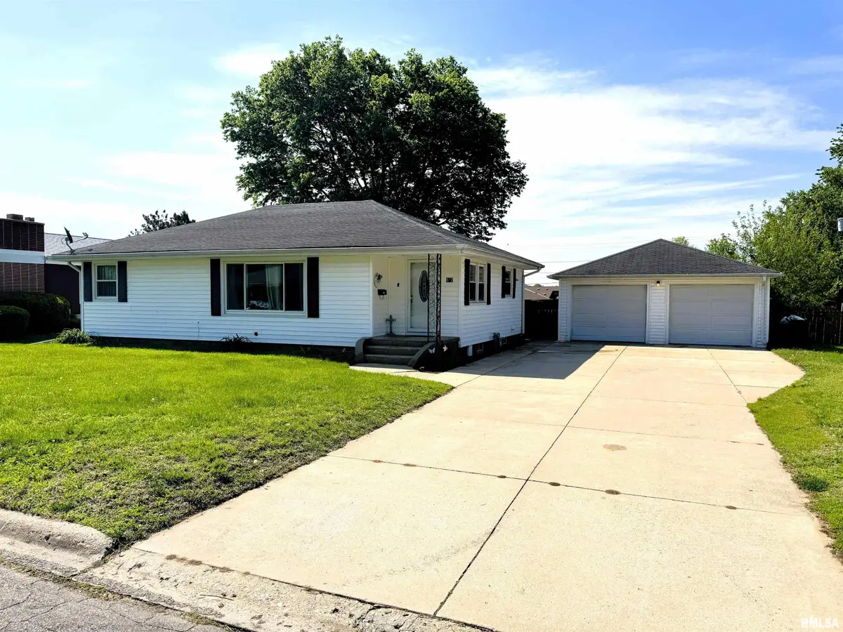 827 E Washington Street, Havana, IL 62644 - #1