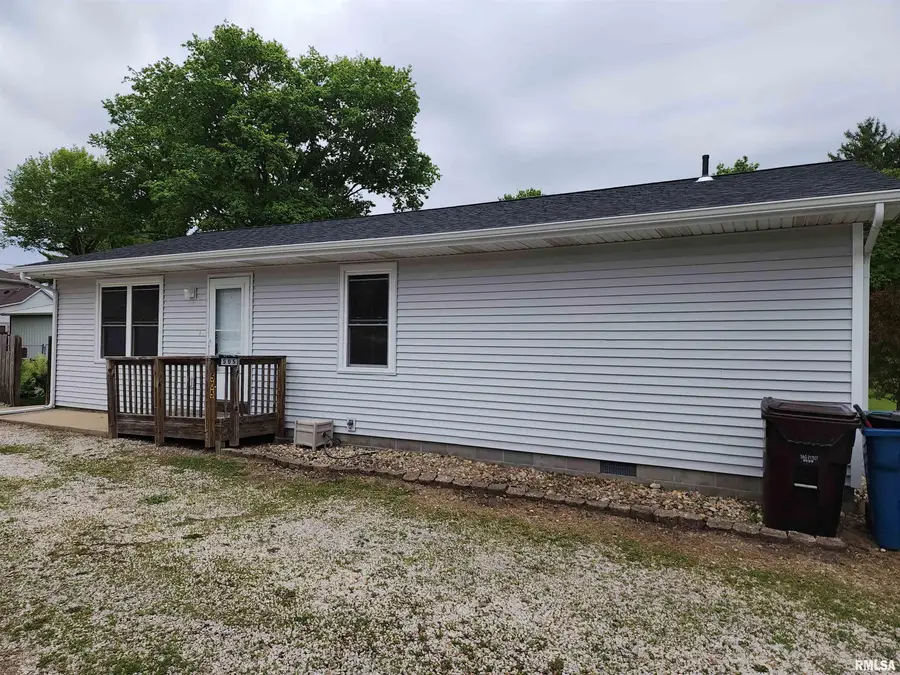 505 NE 3rd Street, Atlanta, IL 61723 - #2