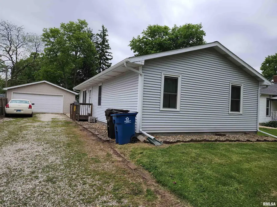 505 NE 3rd Street, Atlanta, IL 61723 - #3