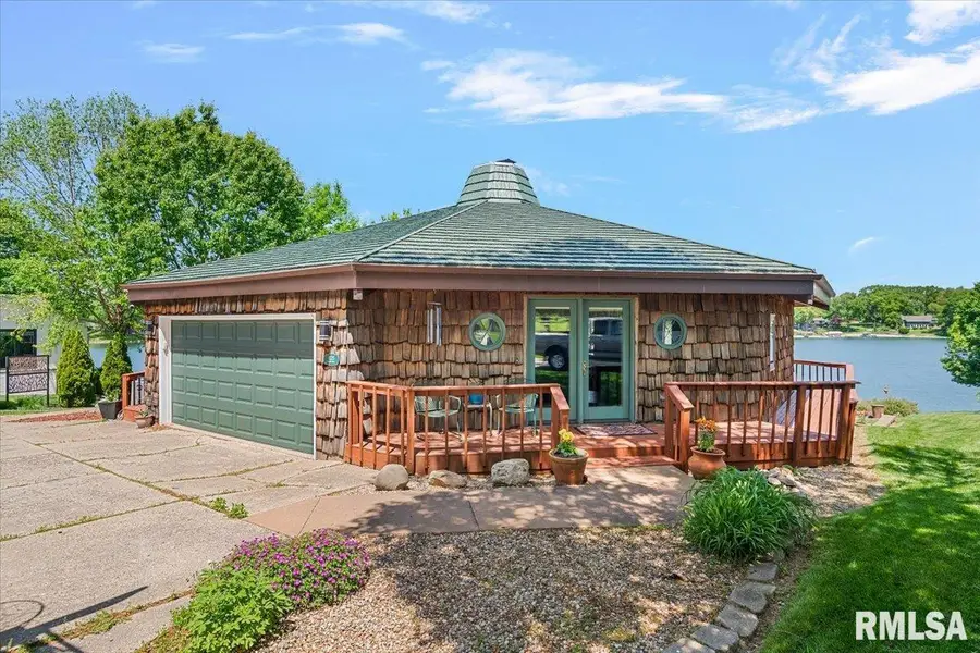 825 Poplar Drive, Petersburg, IL 62675 - #3