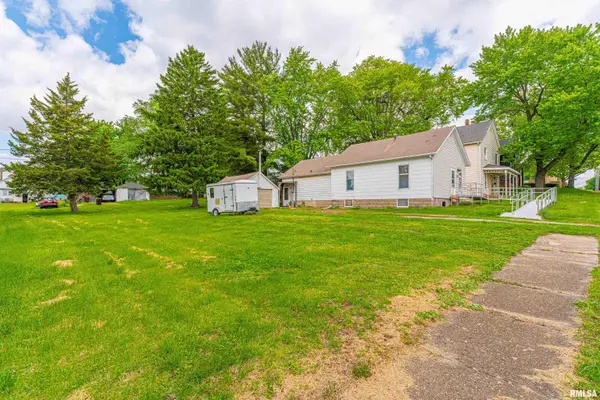 611 & 615 S Mclean Street, Lincoln, IL 62656
