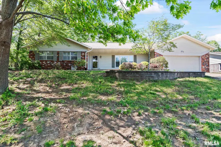 9 Blackberry Run, Springfield, IL 62704 - #2