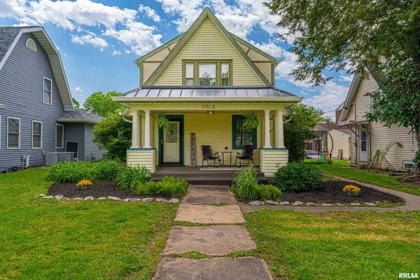 1013 Tremont Street, Lincoln, IL 62656