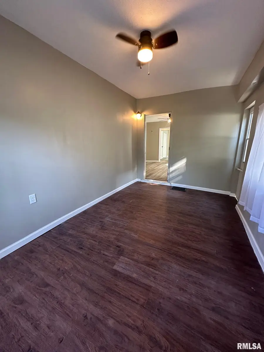 1121 Chestnut Street, Quincy, IL 62301 - #3