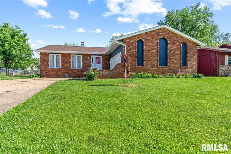 412 Armor Road, Springfield, IL 62704 - #3