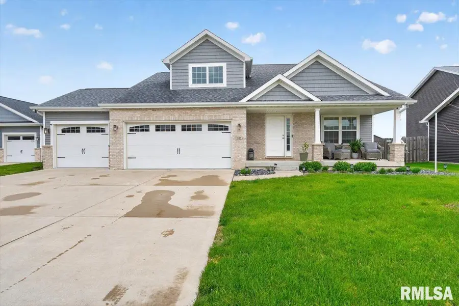 815 Garvey Lane, Chatham, IL 62629 - #2
