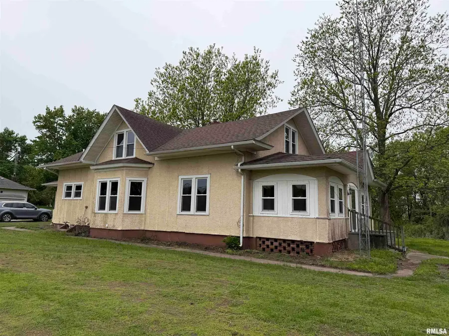 109 W Sycamore Street, Gladstone, IL 61437 - #2
