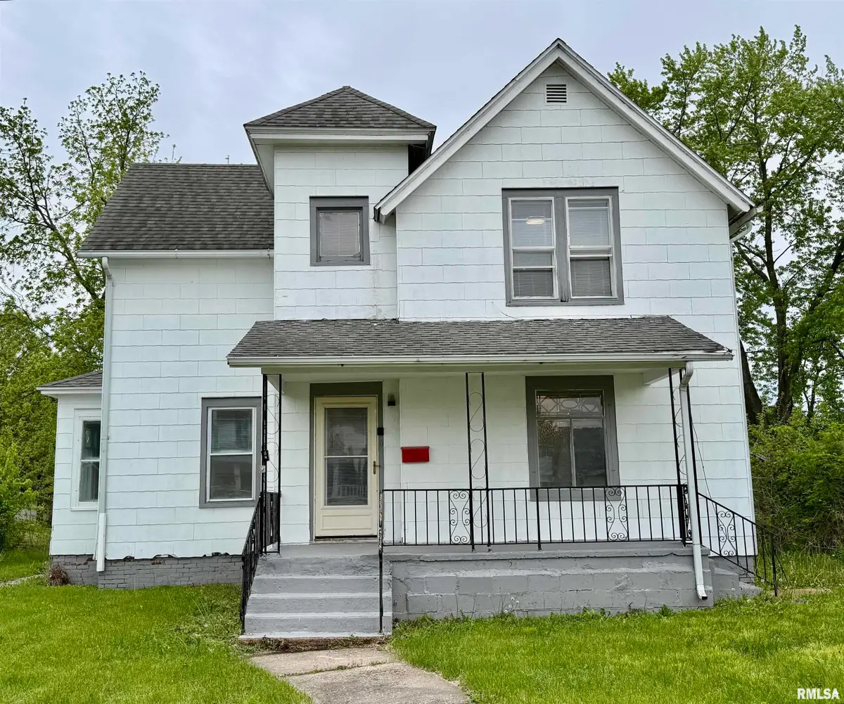 522 W Hail Street, Bushnell, IL 61442 - #1