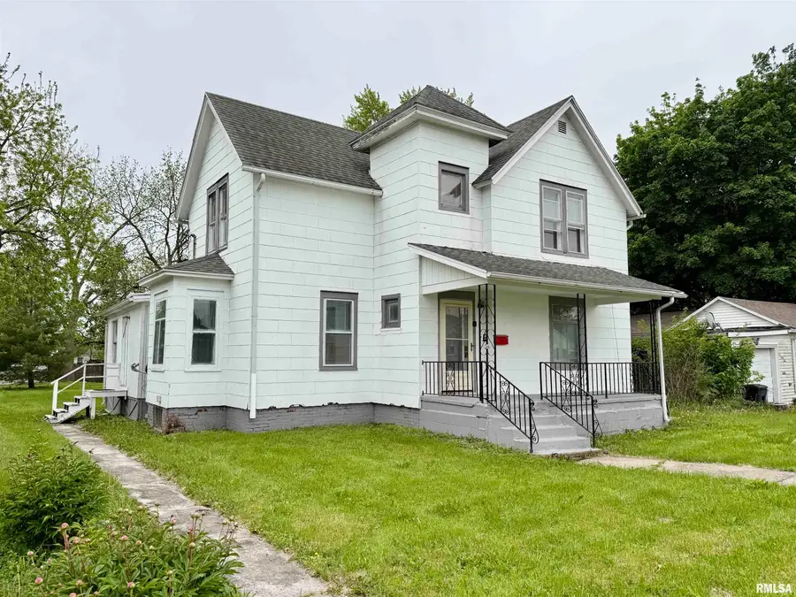 522 W Hail Street, Bushnell, IL 61442 - #2