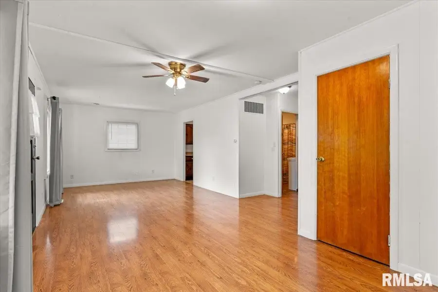 1638 W Capitol Avenue, Springfield, IL 62704 - #2