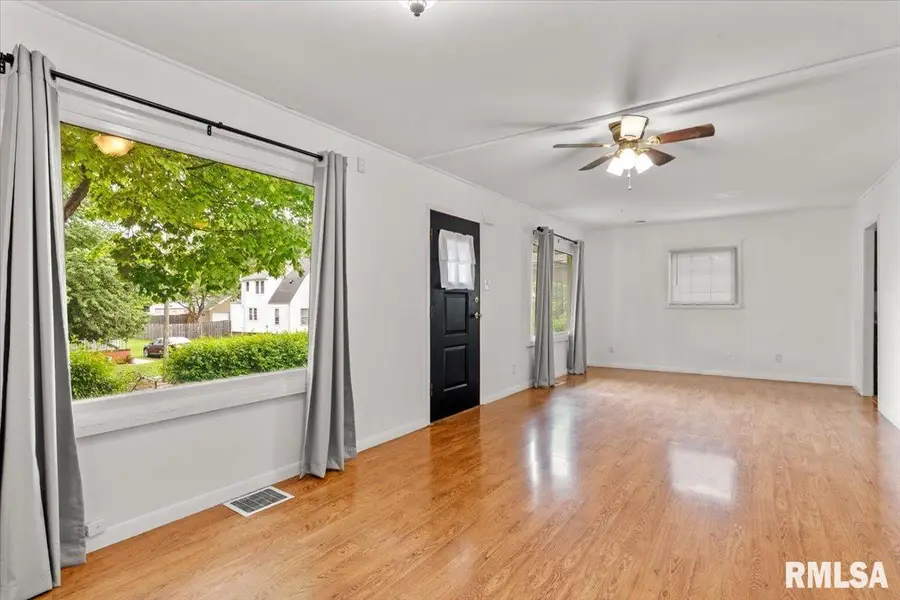 1638 W Capitol Avenue, Springfield, IL 62704 - #3