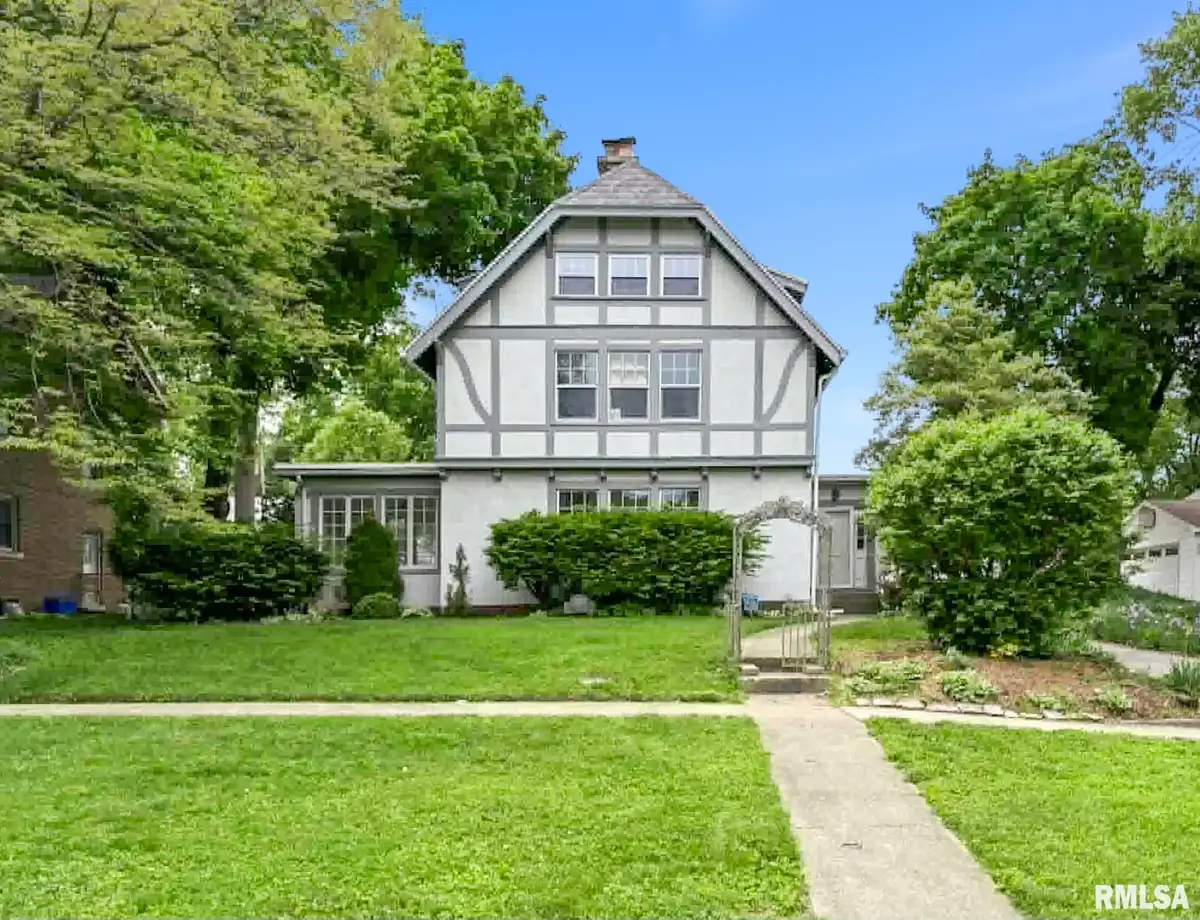 1325 S Bates Avenue, Springfield, IL 62704 - #1