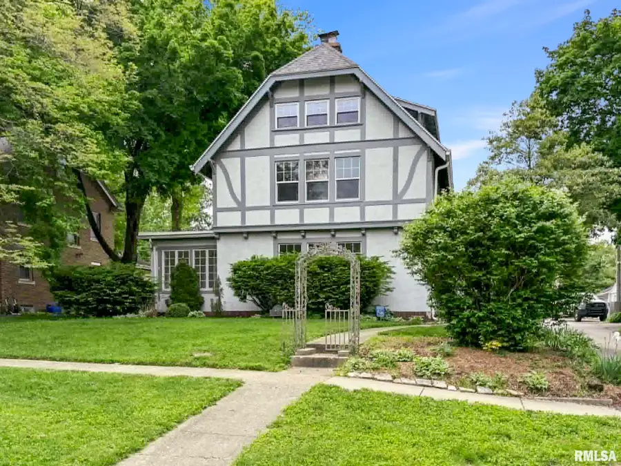 1325 S Bates Avenue, Springfield, IL 62704 - #2