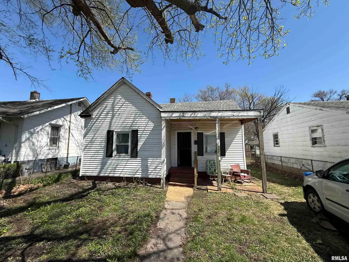 1412 N 15th, Springfield, IL 62703 - #1