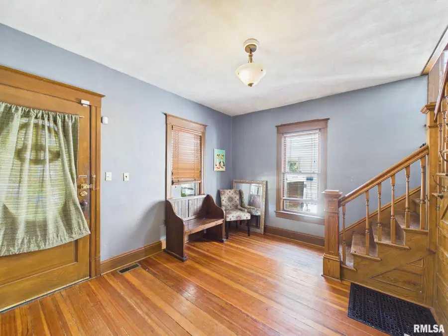 400 S Adelia Street, Springfield, IL 62704 - #3