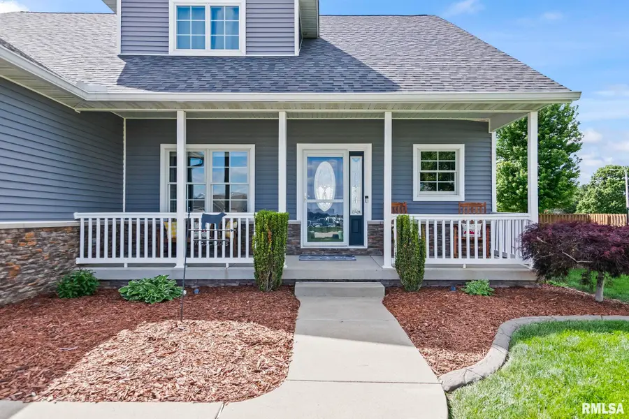 101 Kodiak Drive, Chatham, IL 62629 - #2