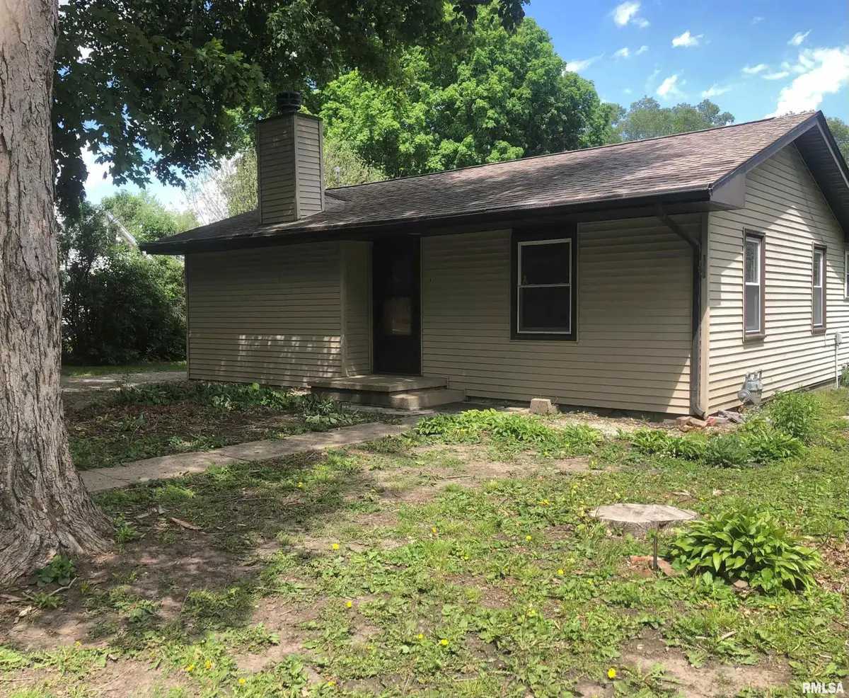 307 S Eaton Street, Edinburg, IL 62531 - #1